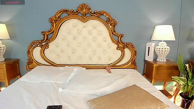 Samantha Bale online show from April 2026 07:07:02 PM