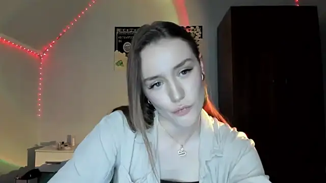 tinyglow online show from December 2025 04:59:02 PM