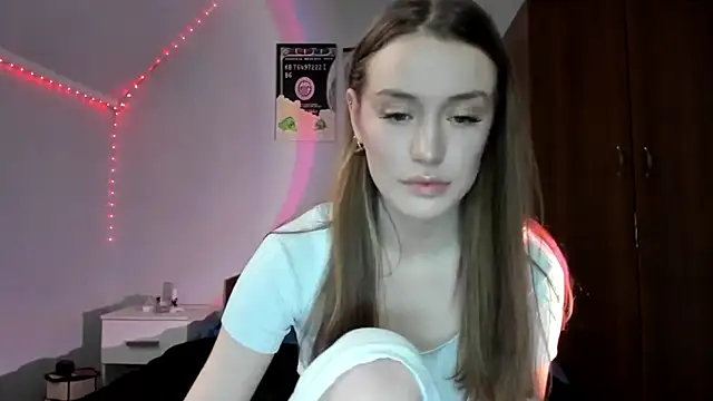 tinyglow online show from March 2026 09:30:01 PM