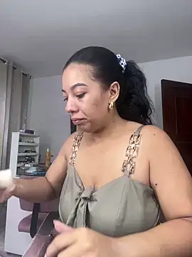 IvannaClaire online show from December 2025 11:50:01 AM