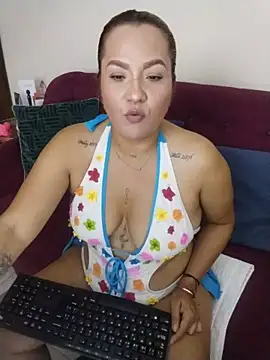 YessikaBaker1  online show from November 2025 01:47:02 PM