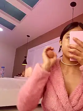 VelvetNovaa online show from November 2025 03:01:01 PM