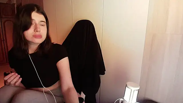 KristinaScott online show from February 2026 06:05:01 PM