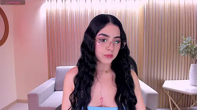 HaileyRoss  online show from July 2026 11:33:01 PM