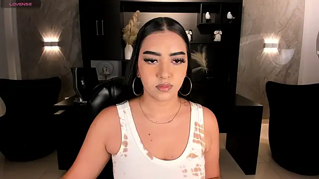 SophieLanne online show from June 2026 01:29:01 AM