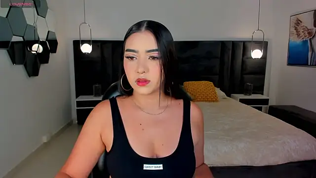 SophieLanne online show from August 2026 04:22:01 AM
