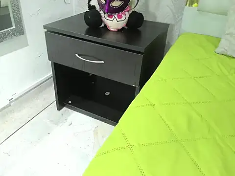 noa-camila online show from November 2025 12:59:03 PM