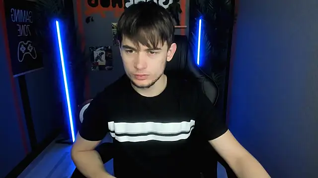 AlejandroEllias online show from January 2026 08:45:02 PM