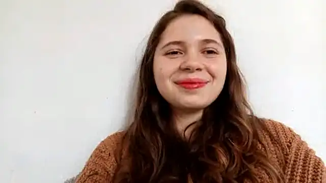 Snapshot of Taisialve chatting on November 2025 06:23:01 AM Taisialve online show from November 2025 06:23:01 AM