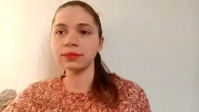 Snapshot of Taisialve chatting on November 2025 10:18:02 AM Taisialve online show from November 2025 10:18:02 AM