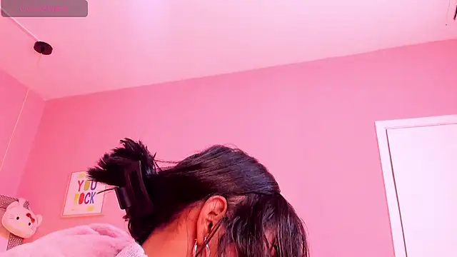 Milu carbajal x online show from April 2026 12:48:02 PM