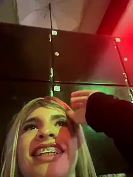 ValerySalasar online show from November 2025 05:46:01 AM