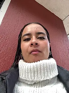 HANNAHBAKER00 online show from November 2025 09:05:02 PM