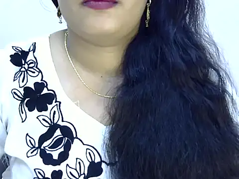 Snapshot of Muskan_Jha chatting on May 2026 02:17:01 AM Muskan Jha online show from May 2026 02:17:01 AM