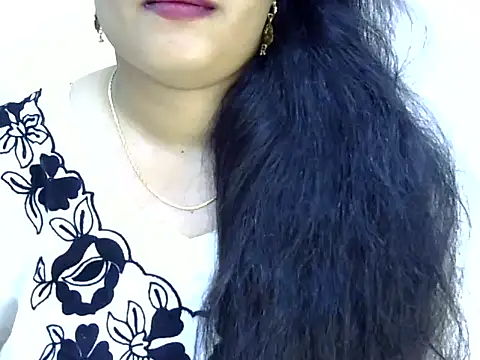 Snapshot of Muskan_Jha chatting on May 2026 02:33:01 PM Muskan Jha online show from May 2026 02:33:01 PM