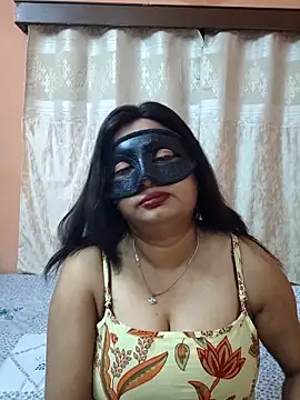 Cute-richa1 online show from April 2026 06:09:02 PM