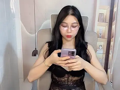 Lousii online show from April 2026 07:01:01 AM