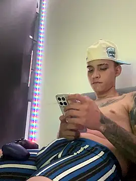 Scott hots69 online show from November 2025 02:58:01 AM