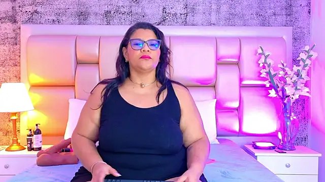 SelennaCooper online show from March 2026 11:51:01 AM