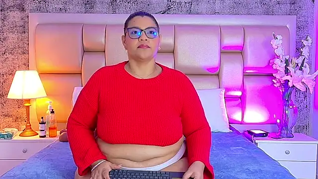 SelennaCooper online show from April 2026 11:49:01 AM