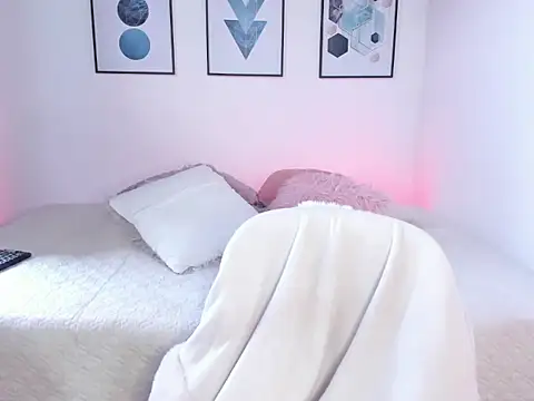 HannaRose   online show from November 2025 01:03:01 PM