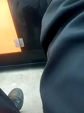 Jeison0323 online show from April 2026 07:44:02 PM