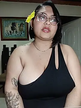 Snapshot of Anna_Lucia88 chatting on November 2025 07:18:02 AM Anna Lucia88 online show from November 2025 07:18:02 AM