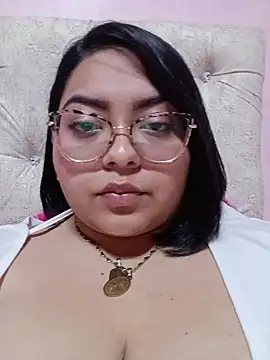 Snapshot of Anna_Lucia88 chatting on November 2025 08:03:02 AM Anna Lucia88 online show from November 2025 08:03:02 AM