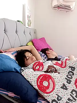 Snapshot of NAOMI-SENSUAL chatting on November 2025 03:03:02 PM NAOMI-SENSUAL online show from November 2025 03:03:02 PM