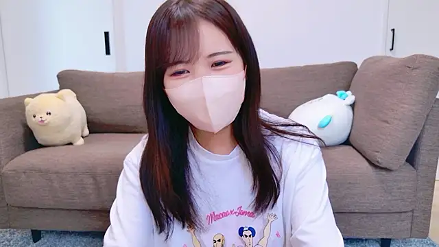 Snapshot of Nemu_chan_ chatting on April 2026 11:21:01 PM Nemu chan online show from April 2026 11:21:01 PM