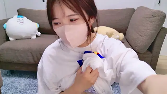 Snapshot of Nemu_chan_ chatting on May 2026 02:45:01 PM Nemu chan online show from May 2026 02:45:01 PM