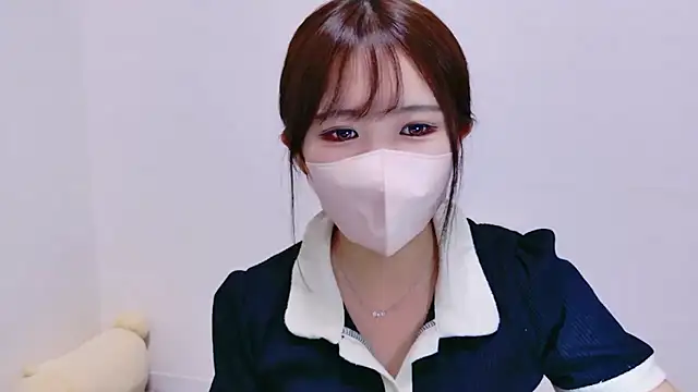 Snapshot of Nemu_chan_ chatting on May 2026 11:06:02 AM Nemu chan online show from May 2026 11:06:02 AM