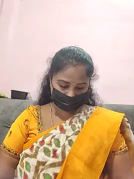 Snapshot of Tamil_devagi chatting on November 2025 06:17:01 PM Tamil devagi online show from November 2025 06:17:01 PM