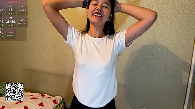 CucDierolf online show from December 2025 02:11:01 PM