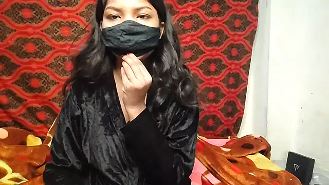 Real18sis sex sis online show from December 2025 05:20:01 PM