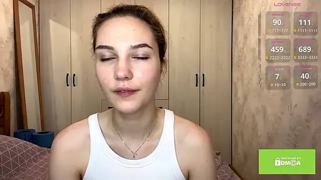 CatherineSaretto online show from November 2025 05:05:02 PM