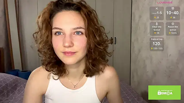 CatherineSaretto online show from November 2025 06:01:01 PM