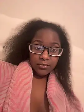 kaywest online show from April 2026 12:01:01 AM