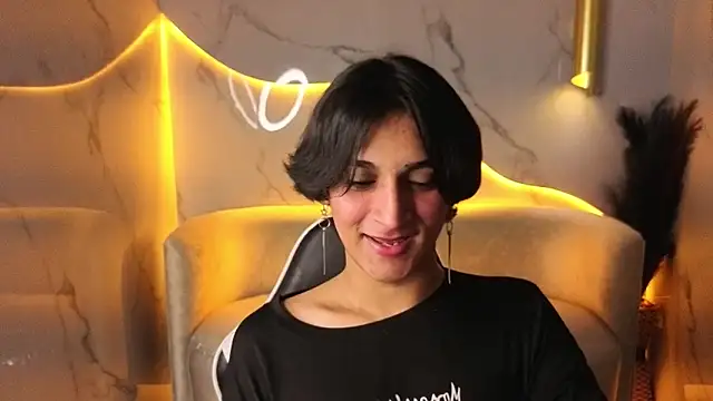 zoe tp online show from November 2025 07:59:02 PM