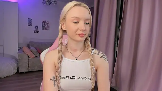 Tiffany Paw online show from February 2026 03:29:02 AM