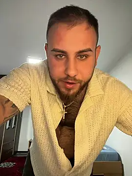 Snapshot of Andreiandu23 chatting on April 2026 06:09:01 PM Andreiandu23 online show from April 2026 06:09:01 PM