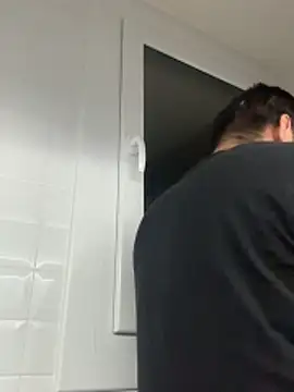 Snapshot of Pelotas2000 chatting on November 2025 05:43:01 AM Pelotas2000 online show from November 2025 05:43:01 AM