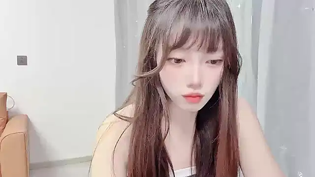 Snapshot of yuyayayu chatting on November 2025 11:43:02 AM yuyayayu online show from November 2025 11:43:02 AM