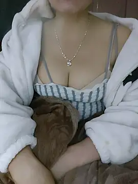 Lianlian68 online show from November 2025 01:38:01 AM