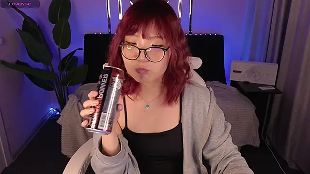 Snapshot of Erica_Asti chatting on November 2025 02:52:02 PM Erica Asti online show from November 2025 02:52:02 PM