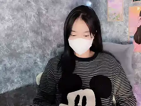 Snapshot of Hellen2999 chatting on November 2025 05:43:01 AM Hellen2999 online show from November 2025 05:43:01 AM