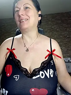 LeillaaX online show from April 2026 06:38:02 AM