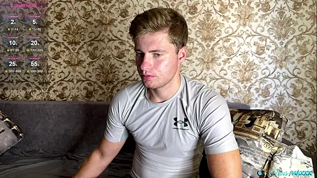 Snapshot of Maxhornyblondieman chatting on July 2026 08:03:01 AM Maxhornyblondieman online show from July 2026 08:03:01 AM
