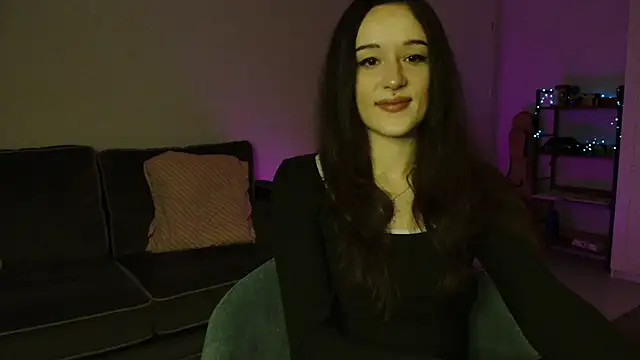 Tinybutt5368 online show from January 2026 07:11:01 PM