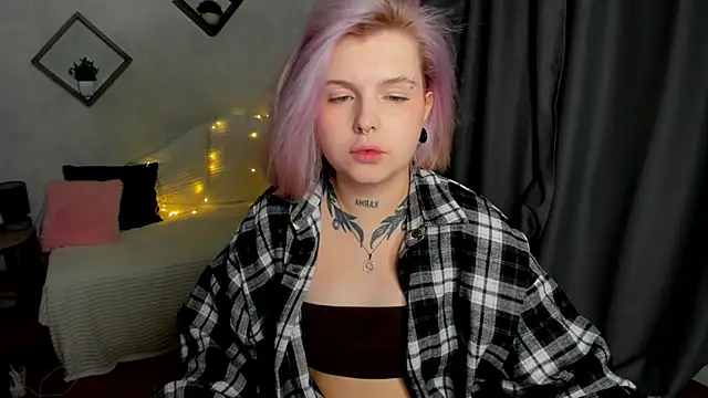 shadow  purrr online show from November 2025 02:36:02 AM